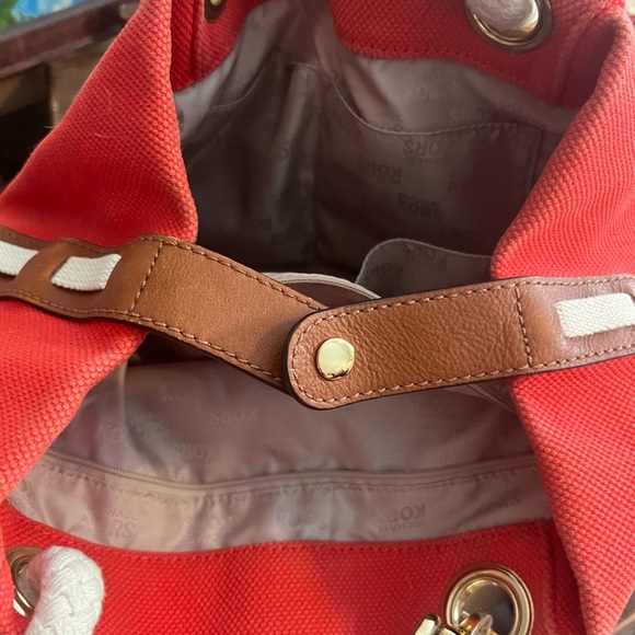 Michael Kors Red and White Shoulder Bag with Gold Accents - Picture 5 of 10